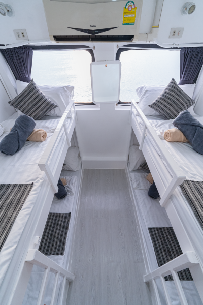 bunk bed main deck