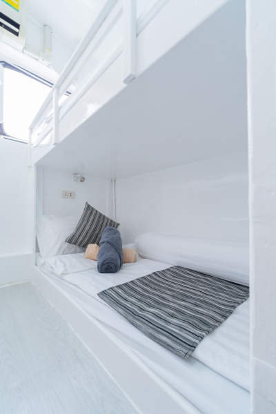bunk bed main deck