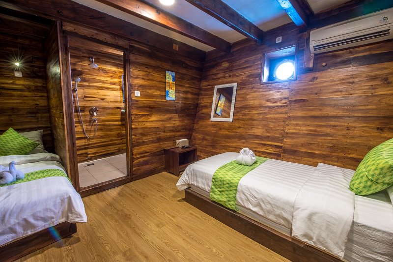 twin bedroom