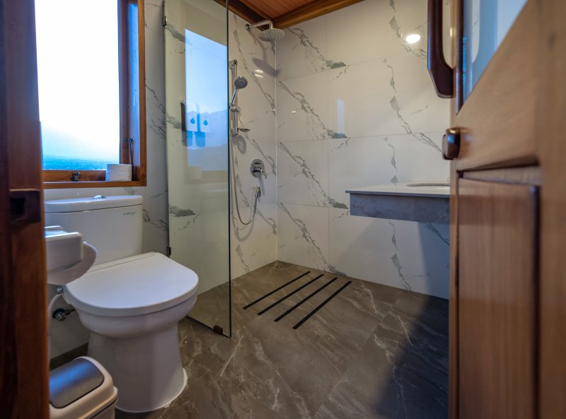 room upper deck