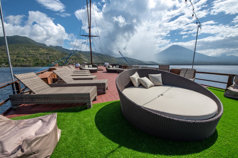 sundeck