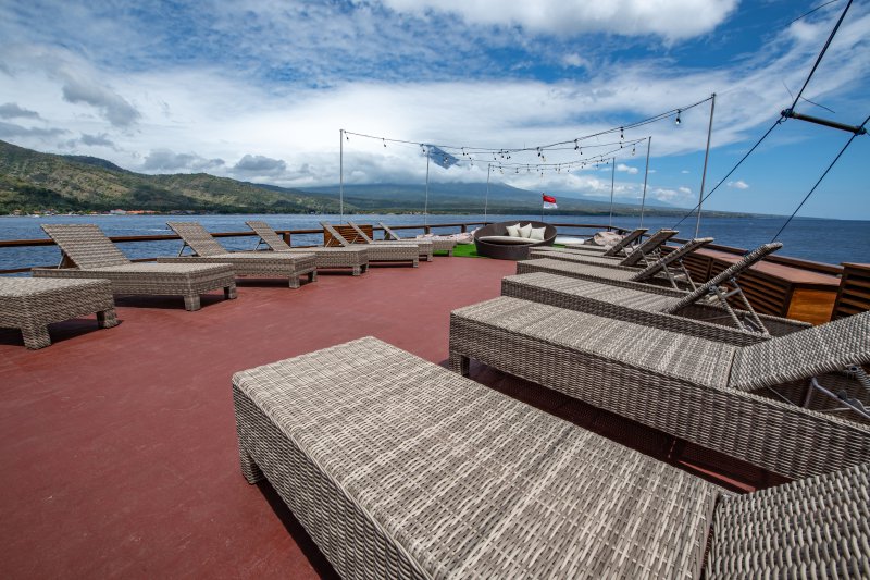 sundeck