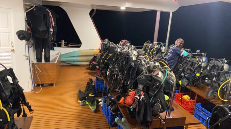 Dive Deck