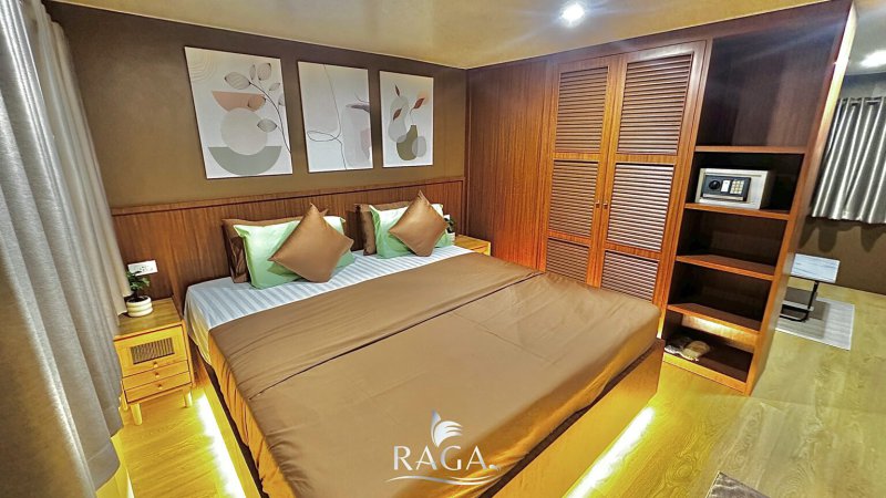 Master Suite Cabin