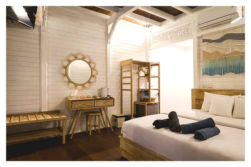 Deluxe Room Beach Front with Pool